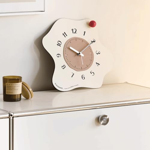 Horloge murale irrégulière grand format pour habiller un grand mur vide