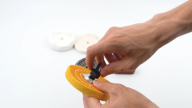 Amazon | ポリッシャー バフ 研磨8点セット 布バフ4枚 研磨剤 青棒 白