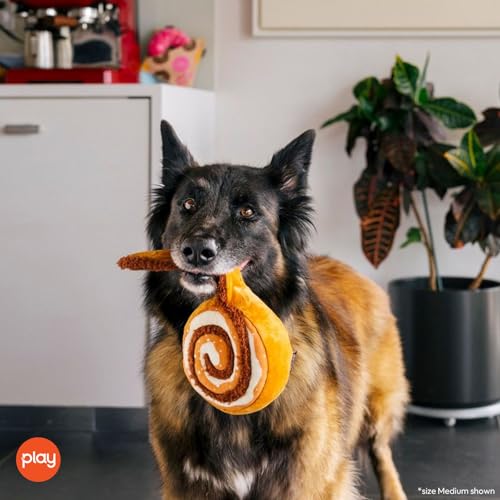 P.L.A.Y. Niedliches Plüsch-Hundespielzeug – Café, Lebensmittelthema, langlebig, Quietschspielzeug, ideal für Welpen und kleine, mittelgroße und große Hunderassen – maschinenwaschbar, recycelte