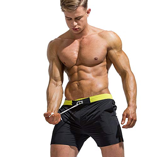 Maillot de bain noir idéal pour le surf et les journées de plage