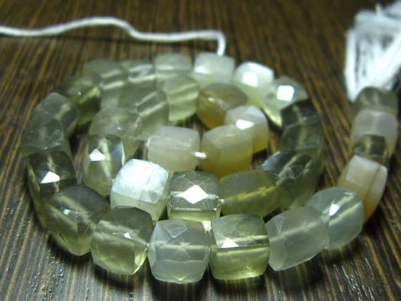 Pierre de lune grise perles cubes facettés 6-7mm pour enfilage et bijoux
