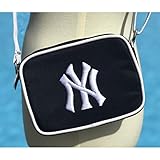 Charm 14 Cross Body Purse with Touchscreen for All Smartphones - Retail Packaging - New York Yankees