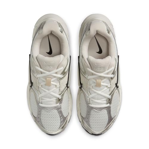 Image of Nike Womens V5 RNR Sneakers