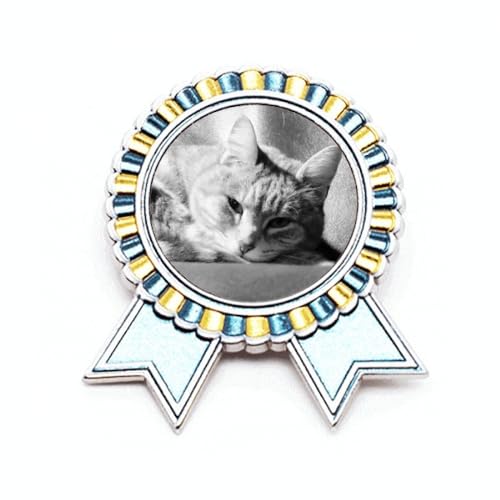 Pin's avec photo de chat gris pur M en métal : le cadeau idéal pour amoureux des animaux