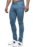 Die Jeanshose, z.B. als Skinny und Slim Fit oder auch in der Tapered oder Slim Fit Variante, ist der Allrounder unter den Hosen und ein moderner Klassiker!