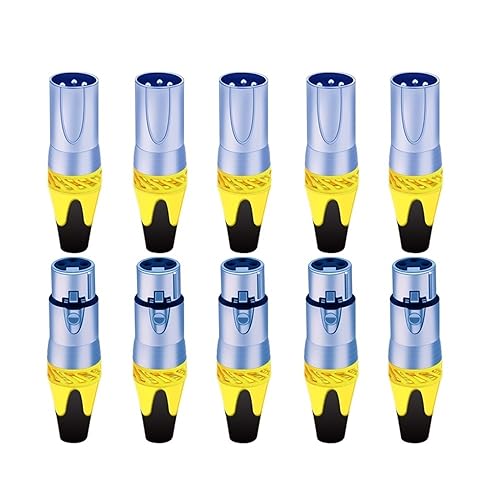 Prise XLR jaune pour câble de micro en studio de musique et configuration de scène