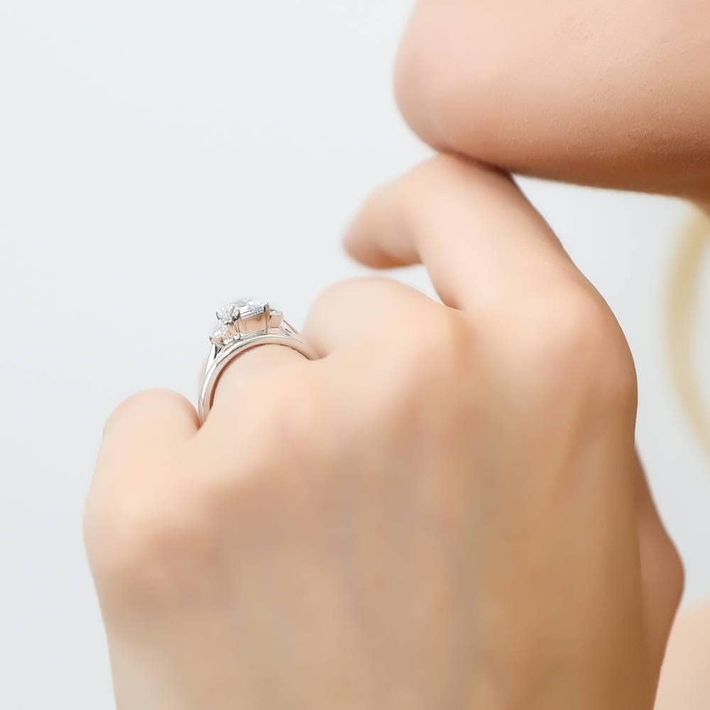 BERRICLE Sterling Silver 3-Stone Engagement Rings Stackable Band for Women, 1 Carat Emerald Cut Cubic Zirconia CZ Ring Set