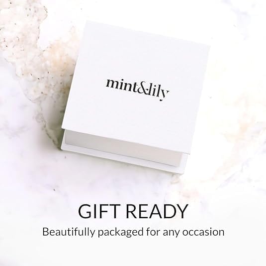 Mint & Lily Pave Bow Ring - Image 5