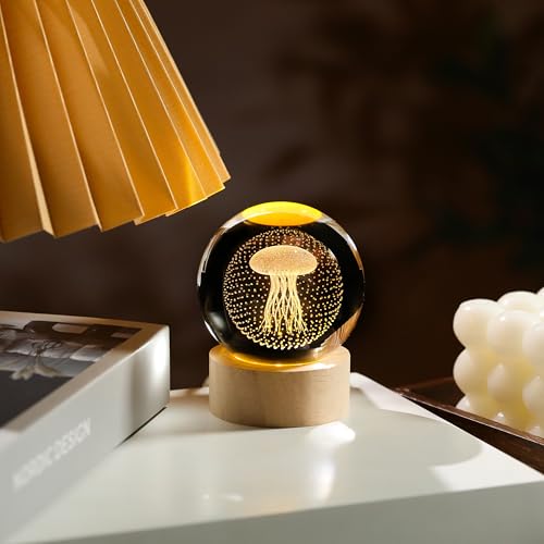 Image of 3D Crystal Ball Jellyfish Gifts for Women Men - Jellyfish Statue Paperweight Birthday Jellyfish Gifts for Best Friend Daughter Keepsake Paperweight - Animals Figurines Statues Home Decor