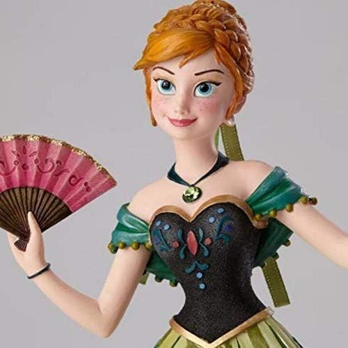 Disney Showcase Anna from Arendelle Figurine