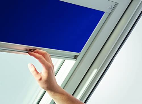 Original Roto Rollo Exclusiv ZRE für Roto Dachfenster - Führungsschiene Silber - Manuelle Bedienung - Tageslichtrollo Baureihe Designo R6/R8, i8 und Classic 64/84 - Größe 114/140 | 11/14 - Farbe Blau