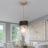 Fabriqué à partir de matériaux de haute qualité, ce lustre est conçu for durer. Les pendentifs sont soigneusement conçus for garantir une clarté et une brillance maximales.