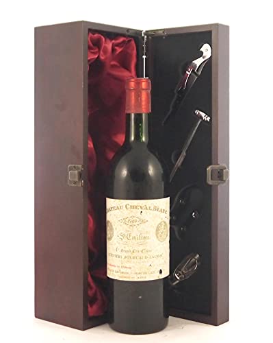 Chateau Cheval Blanc 1969 1er Grand Cru Classe St Emilion in einer mit Seide ausgestatetten Geschenkbox, da zu 4 Weinaccessoires, 1 x 750ml Cover