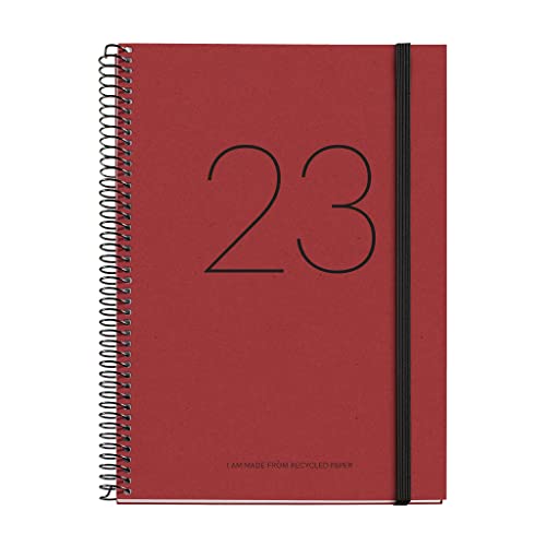 Miquelrius - Agenda anual 2023 Reciclada - Semana Vista Horizontal - Tamaño Plus 155 x 213 mm - Cubierta de cartón reciclado - Espiral - Español, Inglés y Portugués - Rojo, MR34102 Cover