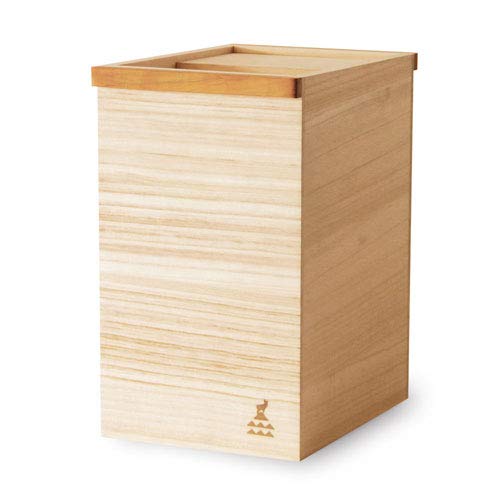 天然素材ならではのナチュラルな風合いと、シンプルなデザインがおしゃれな「かもしか道具店」の桐の米びつ。桐は防虫効果と調湿性に優れており、お米の保存に最適な素材です。桐が虫と湿気からお米を守り、美味しさをキープしてくれます。