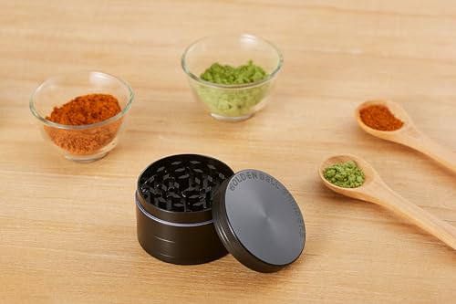 LIHAO Pollen Grinder Crusher für Spice Kräuter Gewürze Herb 4-teilig Set mit Pollen Scraper (Schwarz)