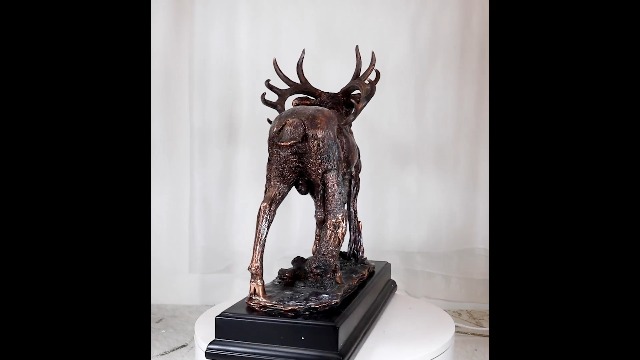 Estatua de Alce Emperador de Resina 14 in con Base Negra miniatura 7