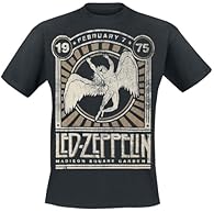 T-shirt has the following features: Regular T-shirt Officially licensed merchandise