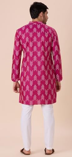 Image of Studio Shringaar Men's Cotton Blend Relaxed Fit Ikat Printed Knee Length Kurta