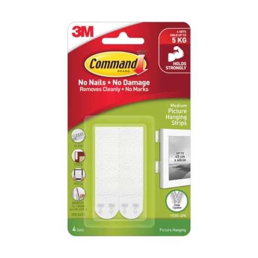 3M Command Medium Picture Hanging Strips, Holds 5kg, Damage free, Heavy Duty, Holds Strongly, Adhesive hooks for wall, Multi-surface, hooks for hanging (White, 8 strips), Foam