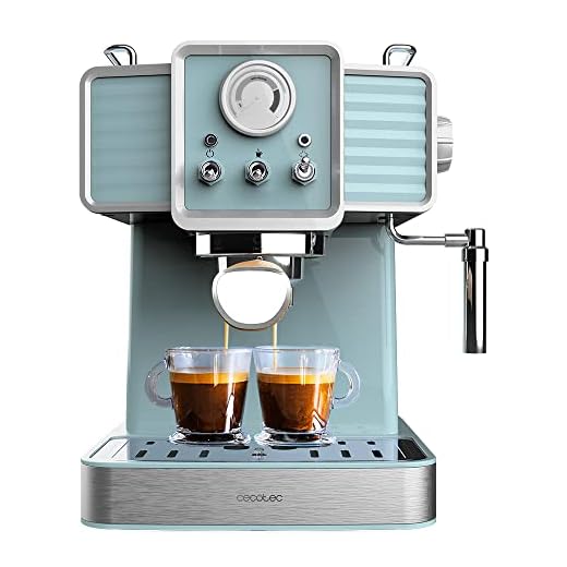 Cecotec Cafetera Express Power Espresso 20 Tradizionale Light Blue. 1350 W, Espresso y Cappucicno, 20 Bares y Thermoblock, Vaporizador, Manómetro, Diseño Vintage, Capacidad 1,5 Litros