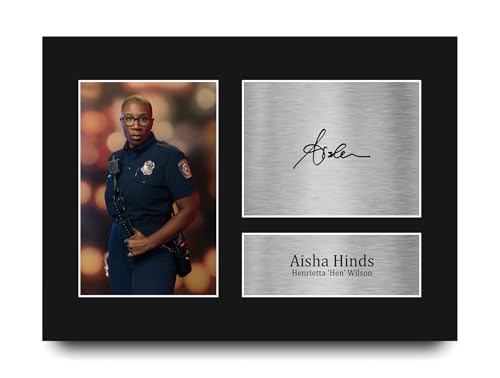 HWC Trading Aisha Hinds 9-1-1 Henrietta 'Hen' Wilson Geschenke Gedrucktes Signiertes Autogramm Foto für Fans von Fernsehshows - A4 für 19,99 EUR bei amazon.de Bild: HWC Trading Aisha Hinds 9-1-1 Henrietta 'Hen' Wilson Geschenke Gedrucktes Signiertes Autogramm Foto für Fans von Fernsehshows - A4 für 19,99 EUR bei amazon.de
