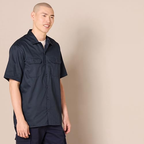 Image of Amazon Essentials Men's Relaxed-Fit Stain and Wrinkle-Resistant Short-Sleeve Work Shirts