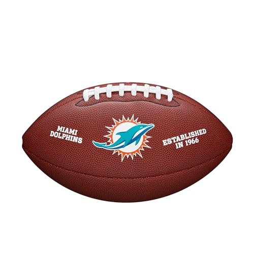Wilson Balón de Fútbol Americano NFL Team Backyard Legend, Fabricado con Cuero Artesanal con una Cámara de Aire Segura, Diseño Robusto, Equipo: Miami Dolphins, Color: Verde/Naranja, Tamaño Oficial