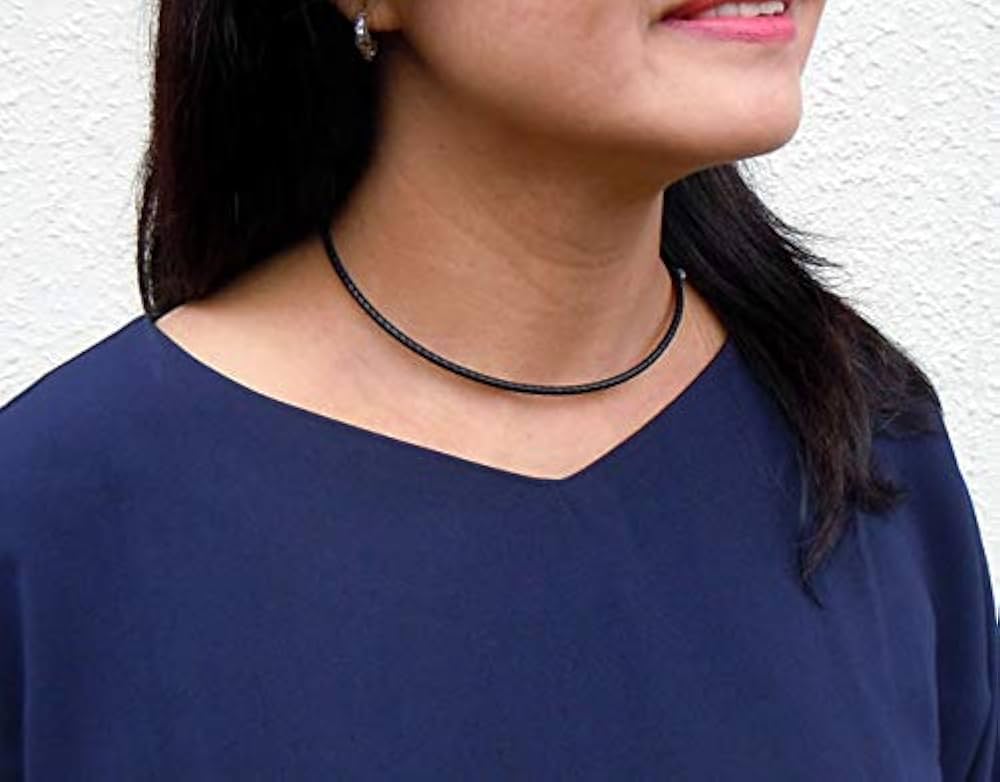 ウルトラネオ ULTRA NEO　ネックレス　ネイビー Amazon.co.jp: 磁気ネックレス ウルトラネオ (ネイビー 青