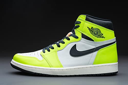 Image of Nike Men's Air Jordan 1 Retro High OG Sneaker