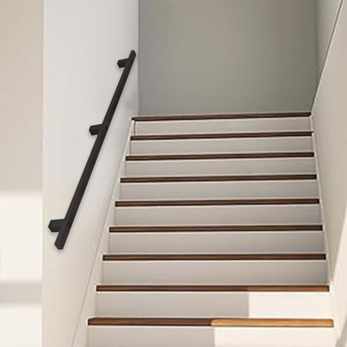 Rampe d'escalier en fer forgé noir au design moderne épuré