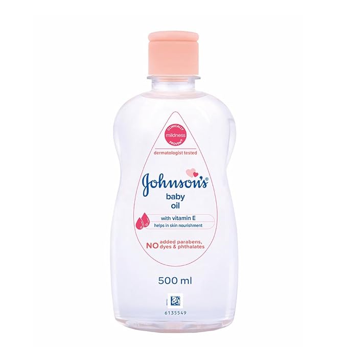 Johnson's Non-Sticky Baby Oil with Vitamin E for Easy Spread and Massage (Clear, 500ml)