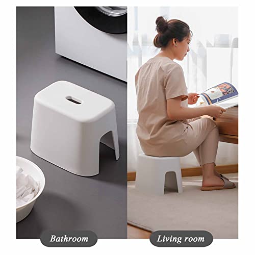 Tabouret pour enfants idéal dans la salle de bain pour brosser les dents