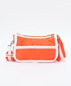 小型バックホー ホワイト/オレンジ 国内向けミニバックホーのボディカラーに「クボタオレンジ」を採用