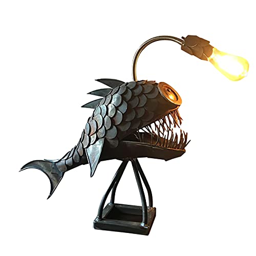 Dnieheic Angler Fisch Lampe, Retro Hai Lampe, Metall Art Tischlampe mit USB-Schnittstelle, Bodenstehende Angeln Nachtlichter, Flexibler Lampenkopf für Schlafzimmer Wohnzimmer Büro Cover