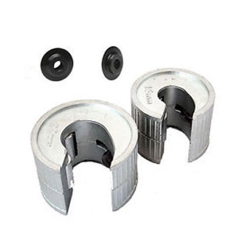 Tooltime Plumbers 15mm And 22m Copper Pipe Tube Cutters Slicers + Spare Blades