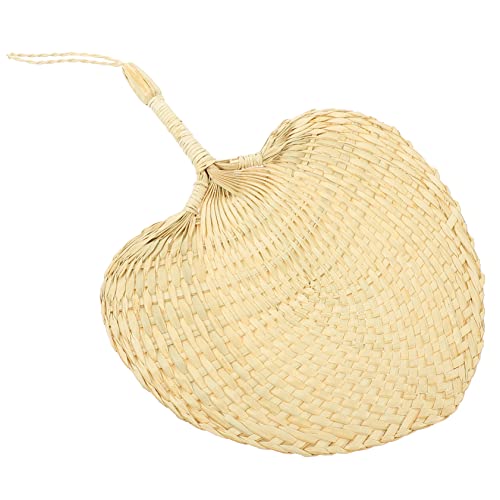 Éventails tissés main comme ornements muraux naturels pour créer un intérieur zen