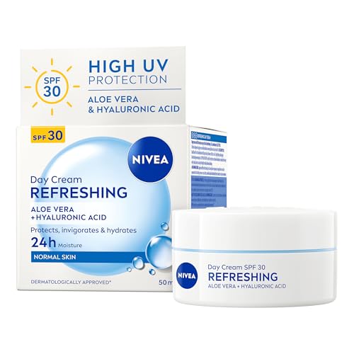 NIVEA Refreshing Day Face Cream SPF 30 (50ml) Hydrating Face Moisturiser with Aloe Vera and Hyaluronic Acid Moisturiser with SPF for Normal Skin