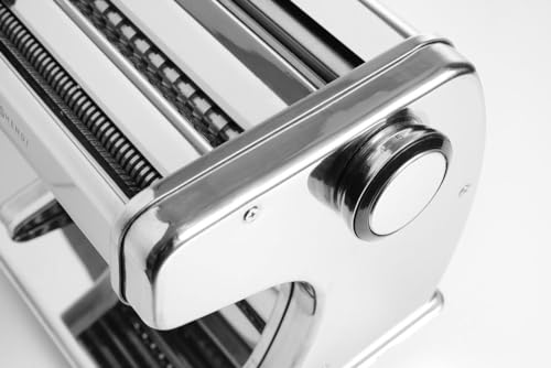 Foto von HENDI Pastamaschine, Elektrisch, für die Zubereitung von frischer pasta, Teigroller, Tagliatelle, Fettucine, 7 stufig einstellbar 0,2-2,5mm, 258x218x(H)232mm, Edelstahl, 224847