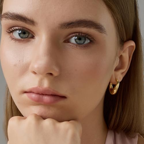 Image of FRUMOS 18K Gold Plated Chunky Hoop Earrings for Women Fashion Thick Gold Hoops Set Jewelry for Birthday Christmas Gifts