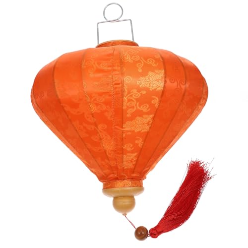 Lanterne vietnamienne orange pour illuminer un jardin sombre avec style