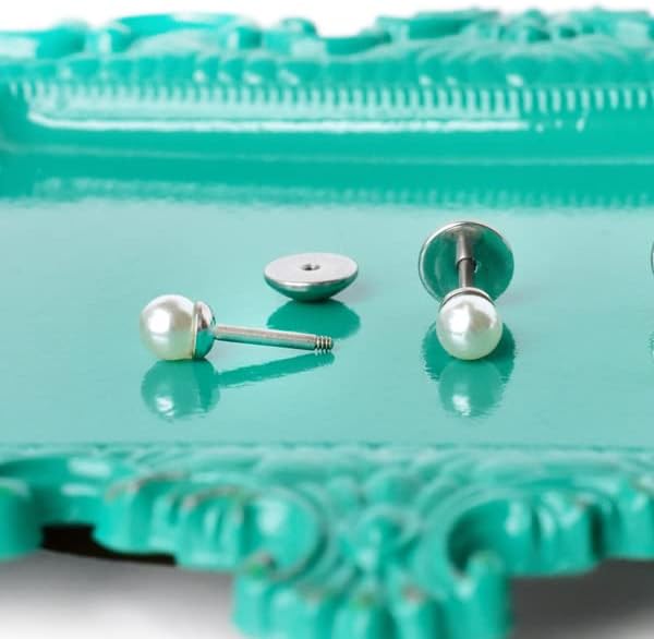 Miniatura 5 de ComfyEarrings - Aretes de perlas sintéticas, Resina, Sintético-perla