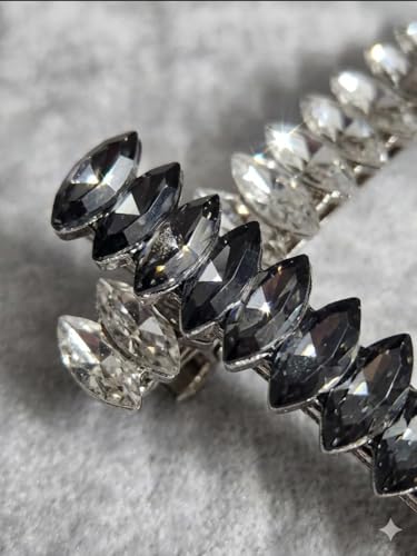 Image of Pearl & Crystal Hair Clips Set for Women, Elegant Rhinestone Barrettes, Stylish Hair Pins for Party, Wedding, Daily Wear - Pack of 2