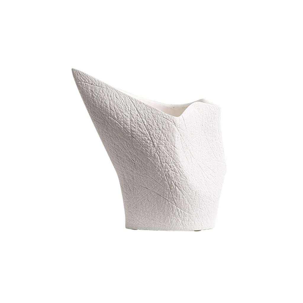 Vase moderne cuir pour décorer un hall de club ou un salon de présentation