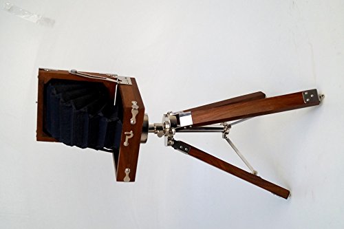 Image of tucasa Vintage Camera Show Piece