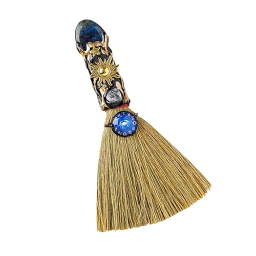 Escoba de Altar de Bruja de Cristal - Escoba Mágica Artesanal con Amatistas Naturales para Sanación, Grabada con Símbolos Zodiacales, Ideal para Meditación, Sanación y Yoga (Cáncer/21 Jun–22 jul) | Ya disponible en tu tienda friki favorita! En mundofriki.es!