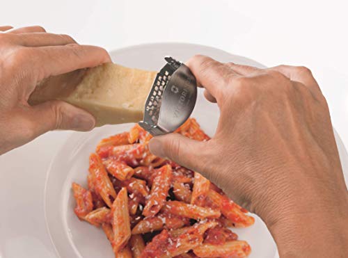 Victorinox Käsereibe mit ergonomischem Griff