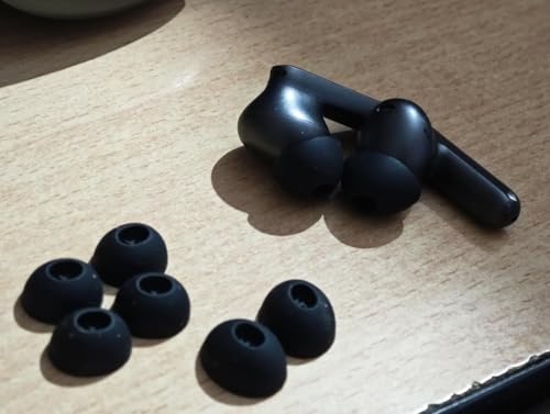 Image of REDWIND Replacement Earphone Silicone Rubber Eartips 3-Size for Realme Boat JBL Oppo Vivo Samsung One Plus Wired & Bluetooth Neackband Earpads(Inner Hole 3.8mm-4.8mm 6-Pair) (Jali 3-Pair - Black)