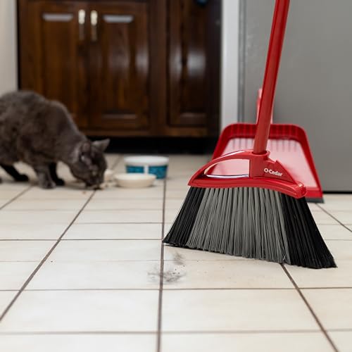 O-Cedar Pet Pro Besen mit Fußpedal-Kehrschaufel, entfernt 99% Dreck in einem Kehrgang, Kehrschaufel entfernt 3 Mal mehr Tierhaare, leises Reinigungszubehör für Katzen- und Hundebesitzer
