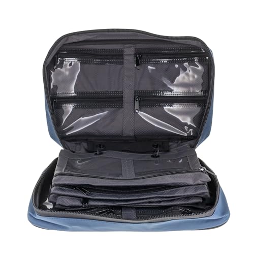 Image of Reaction Tackle Deluxe Bait Binder, Water Resistant Soft Bait Storage System for Soft Plastics and Rigs with Zippered Sleeves, Splash-Proof Binder